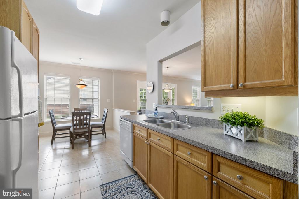 6704 HOLLY FARM LANE 203