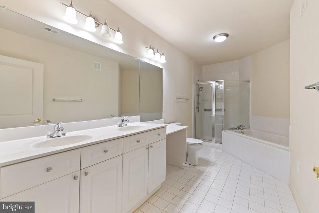 6704 HOLLY FARM LANE 203