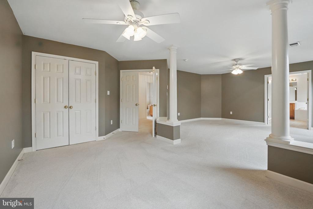 538 Colony Ct