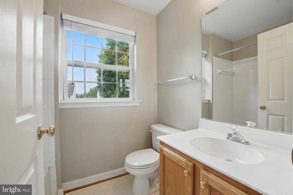 538 Colony Ct