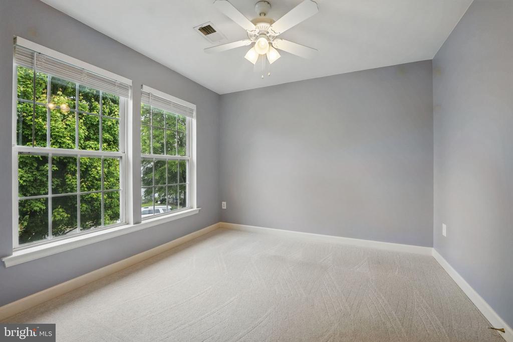 538 Colony Ct