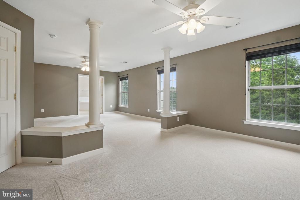 538 Colony Ct