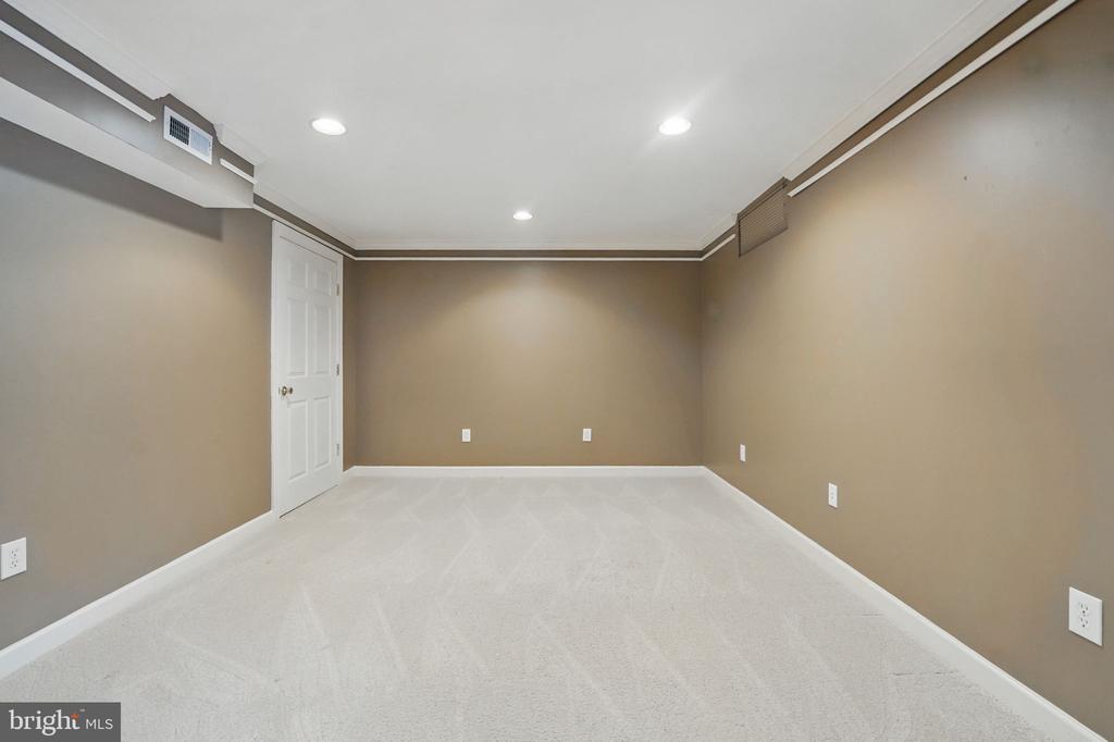 538 Colony Ct