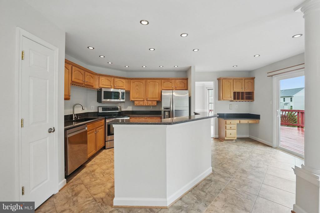 538 Colony Ct