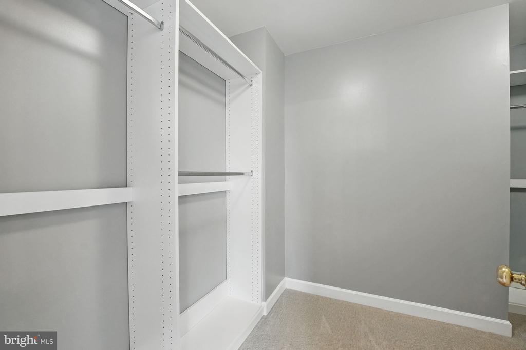 538 Colony Ct