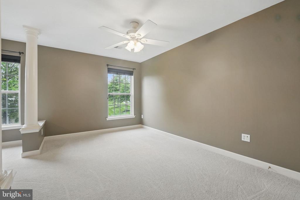 538 Colony Ct