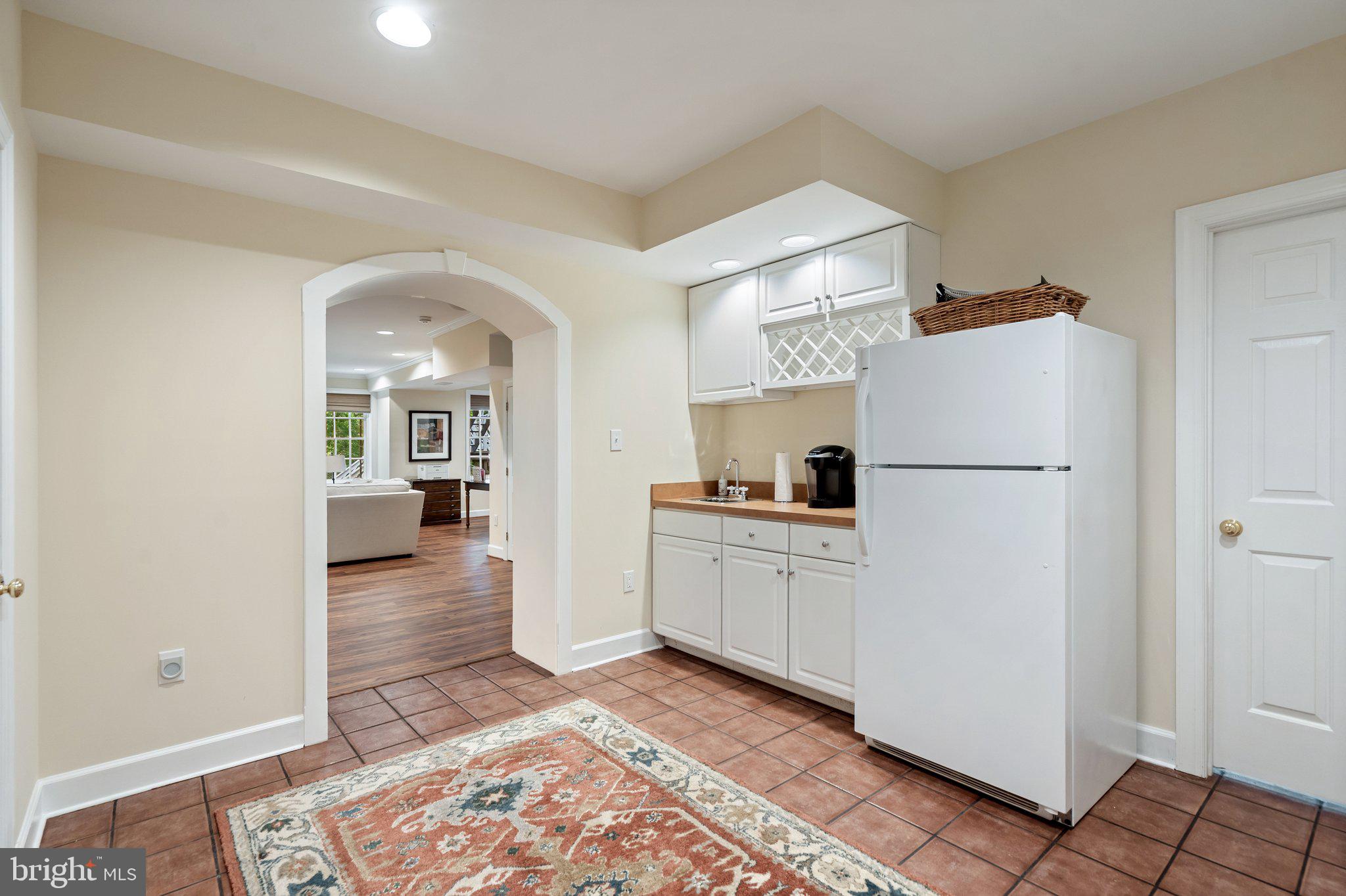 6008 FINCHINGFIELD ROAD