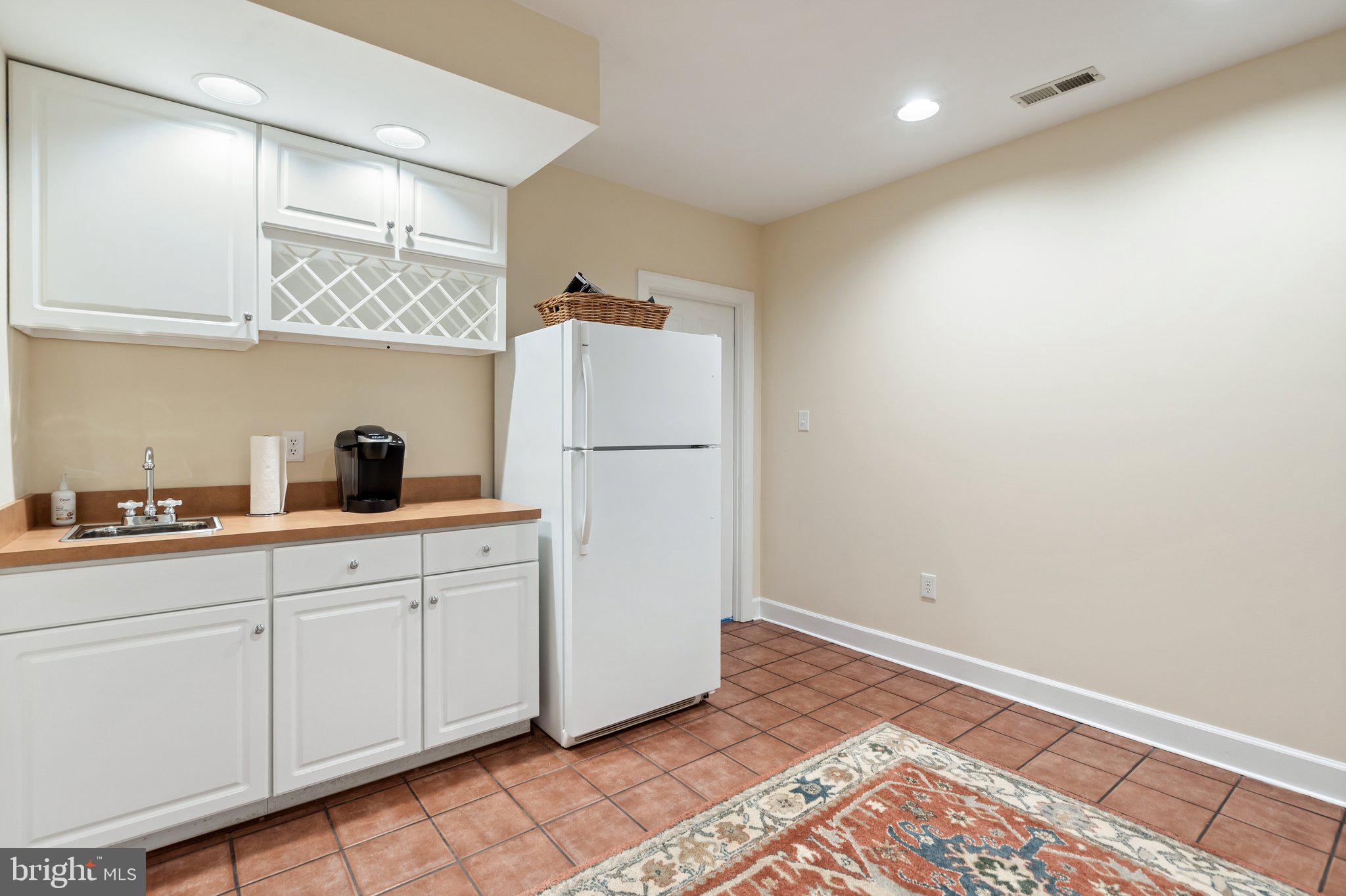 6008 FINCHINGFIELD ROAD