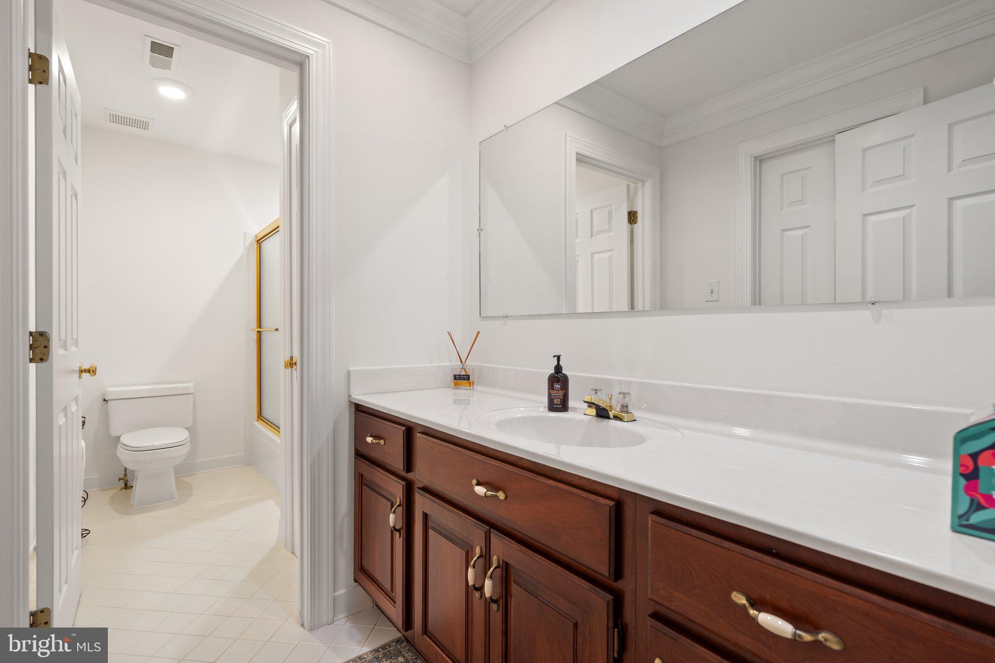 6008 FINCHINGFIELD ROAD