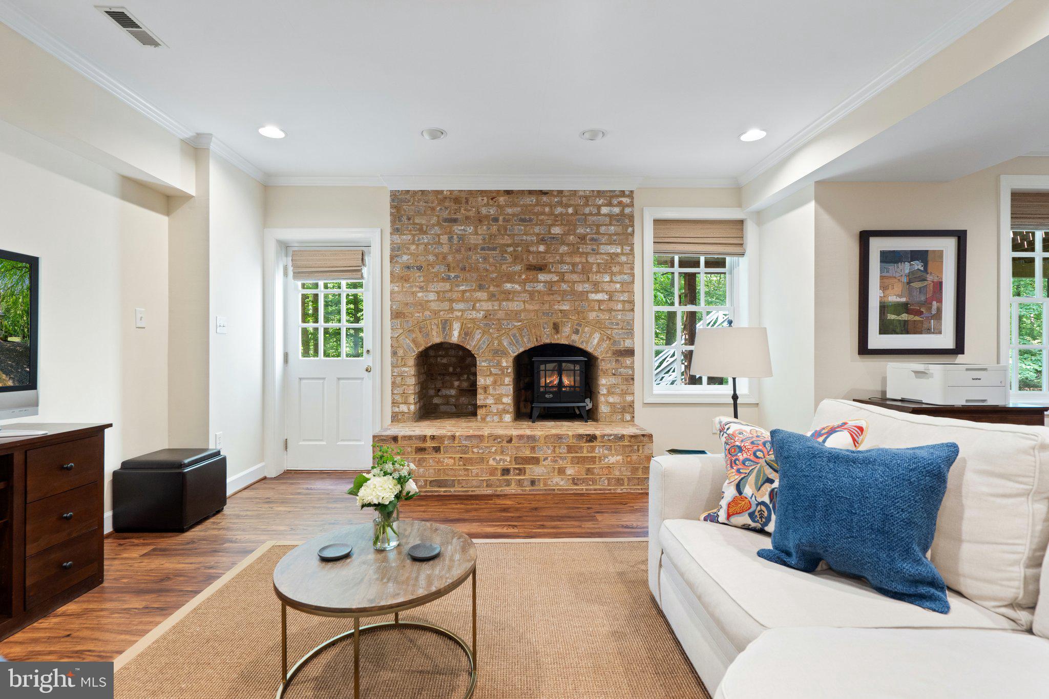 6008 FINCHINGFIELD ROAD