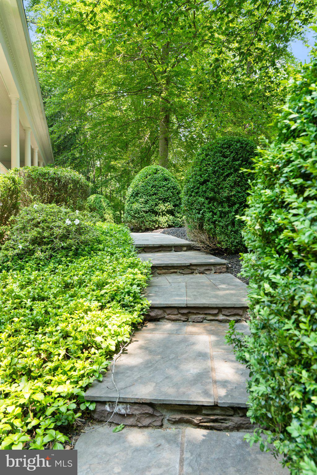 6008 FINCHINGFIELD ROAD