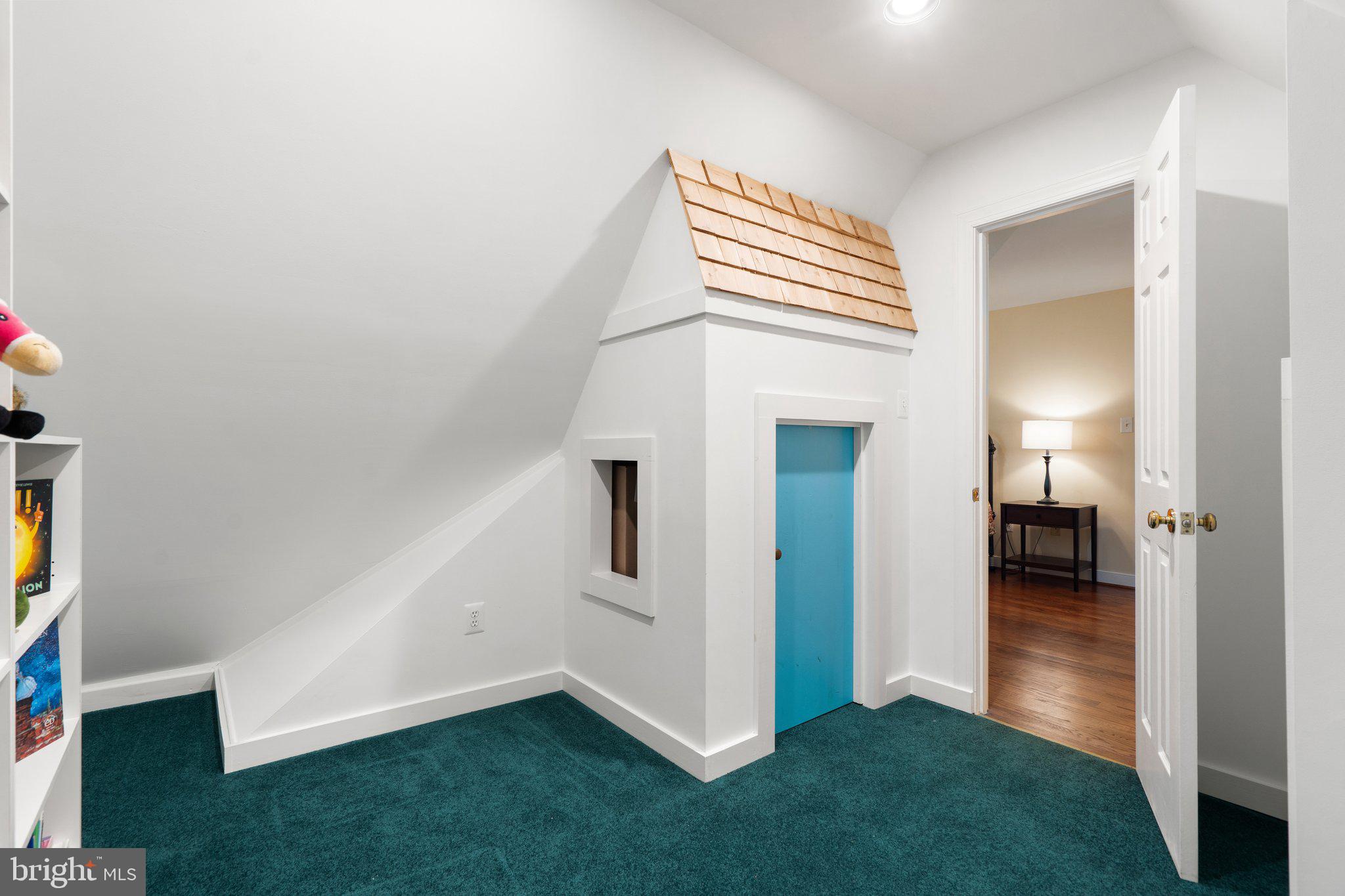 6008 FINCHINGFIELD ROAD