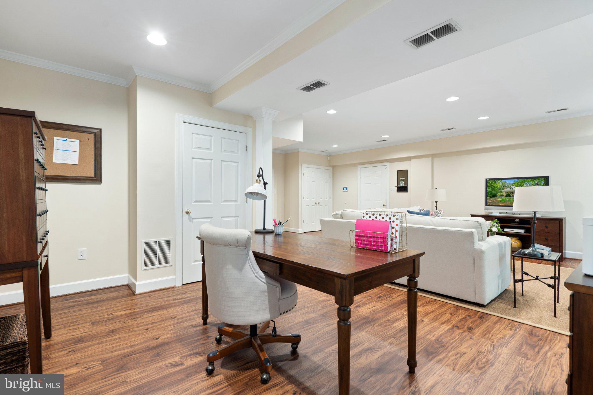 6008 FINCHINGFIELD ROAD