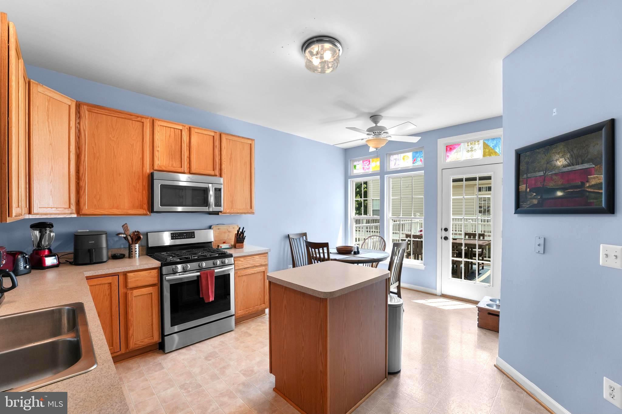 195 ONYX WAY