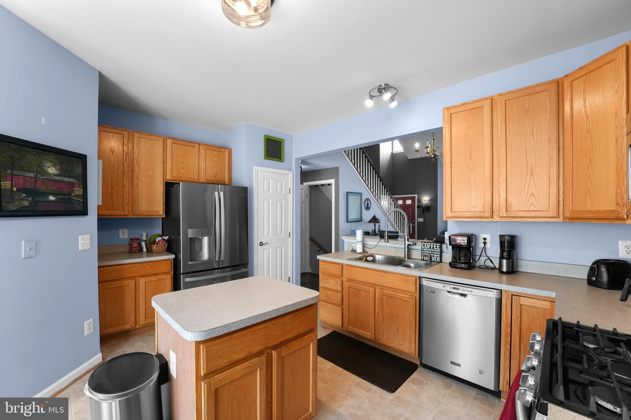 195 ONYX WAY