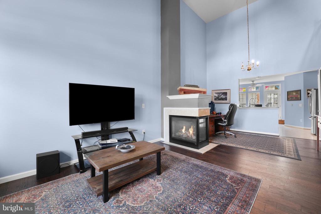 195 ONYX WAY