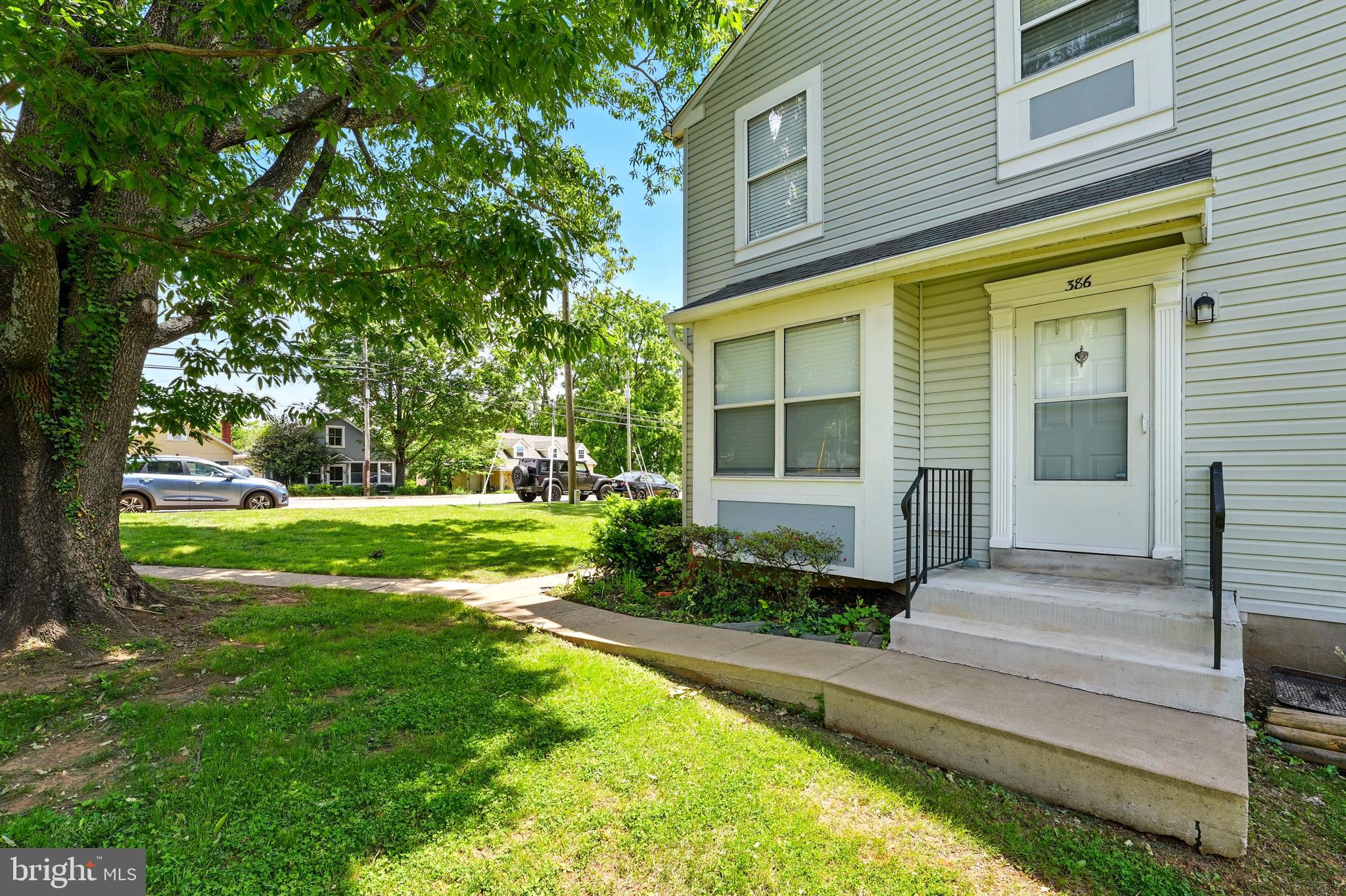 386 FALMOUTH STREET