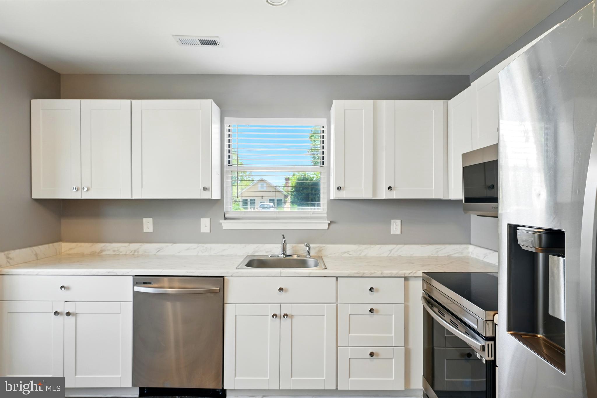 386 FALMOUTH STREET