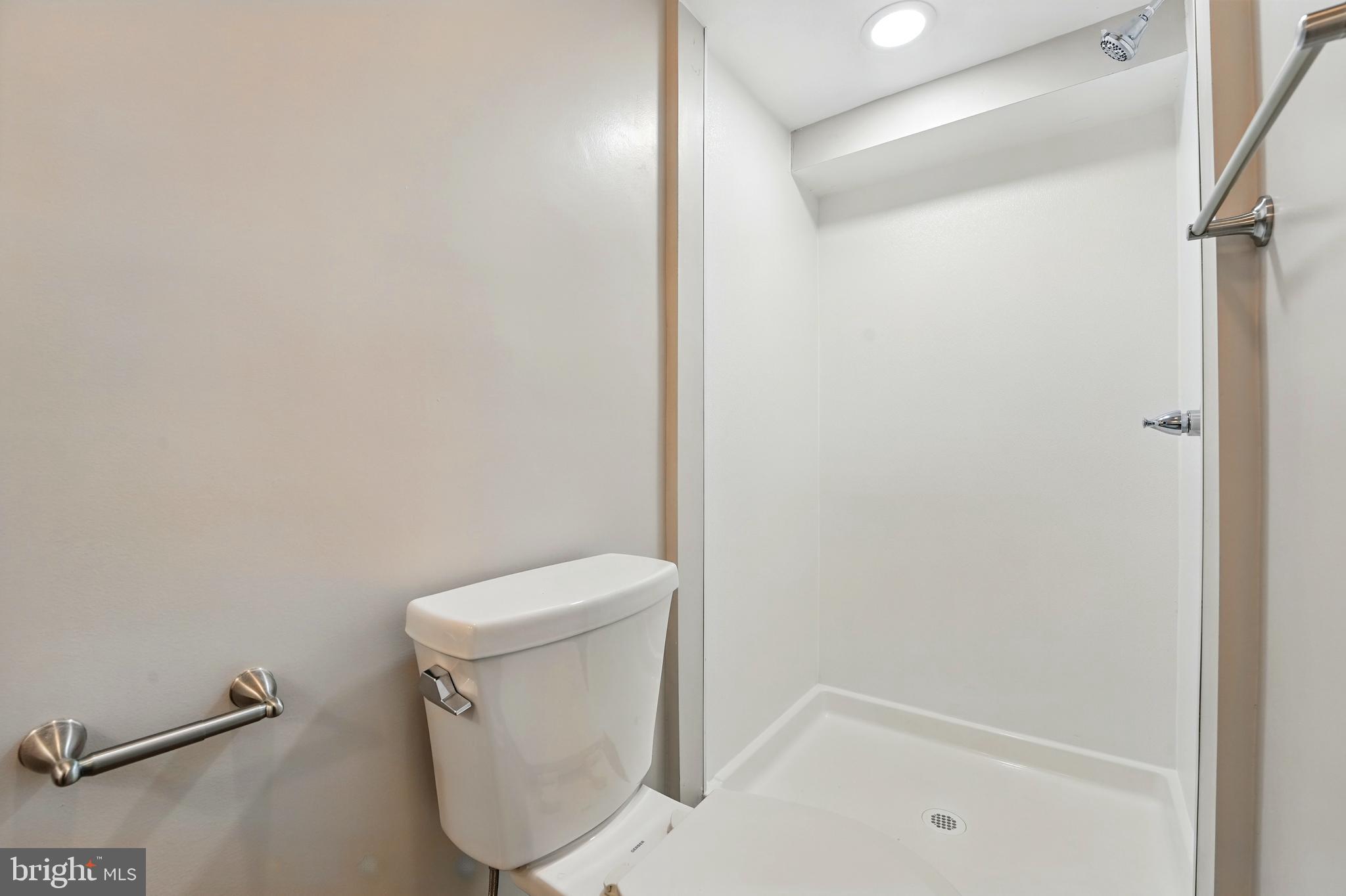 386 FALMOUTH STREET