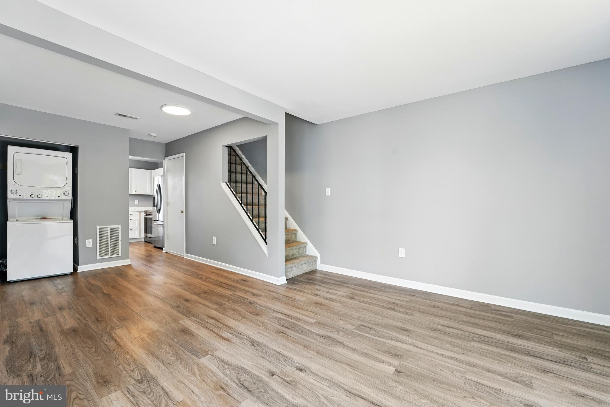386 FALMOUTH STREET