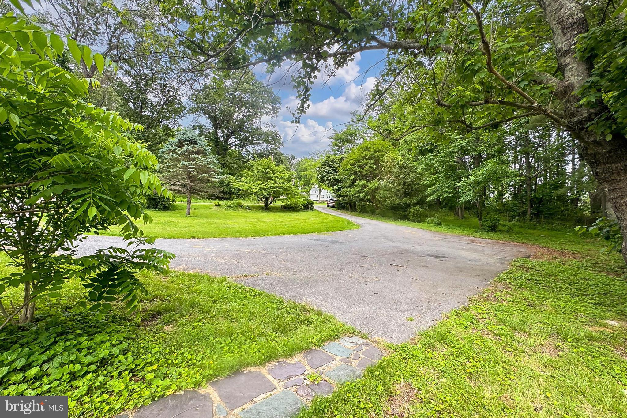 12089 MCDONALDS LANE