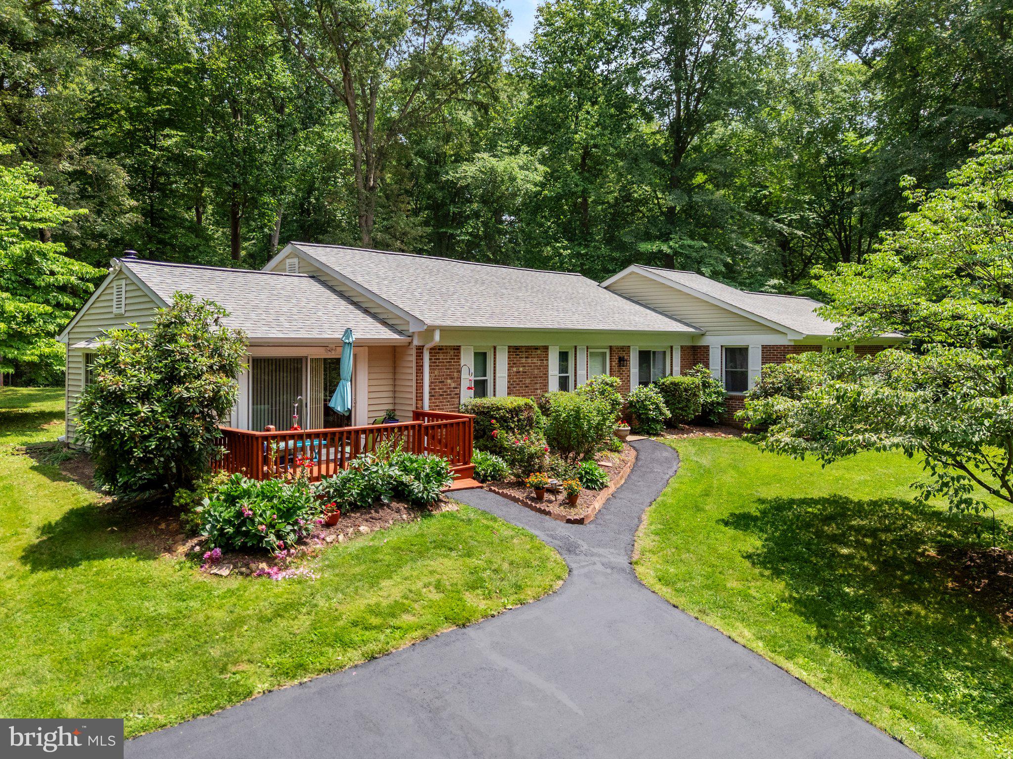 7401 LITTLE COURT