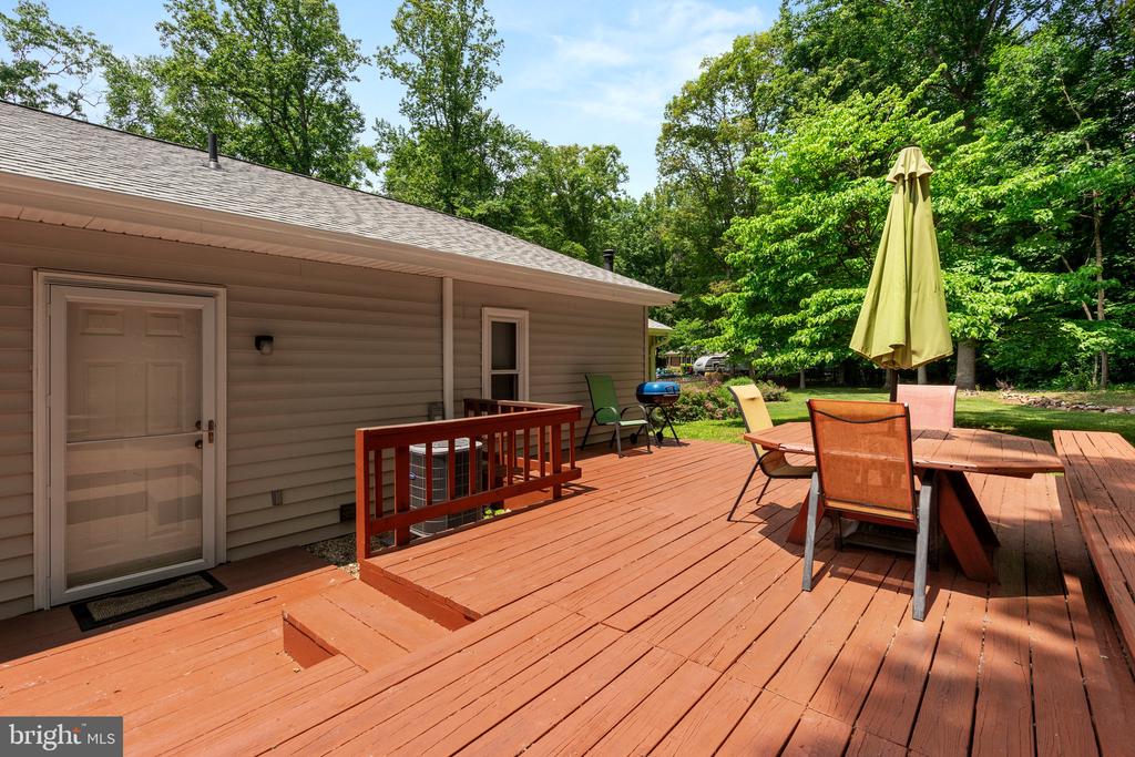 7401 LITTLE COURT