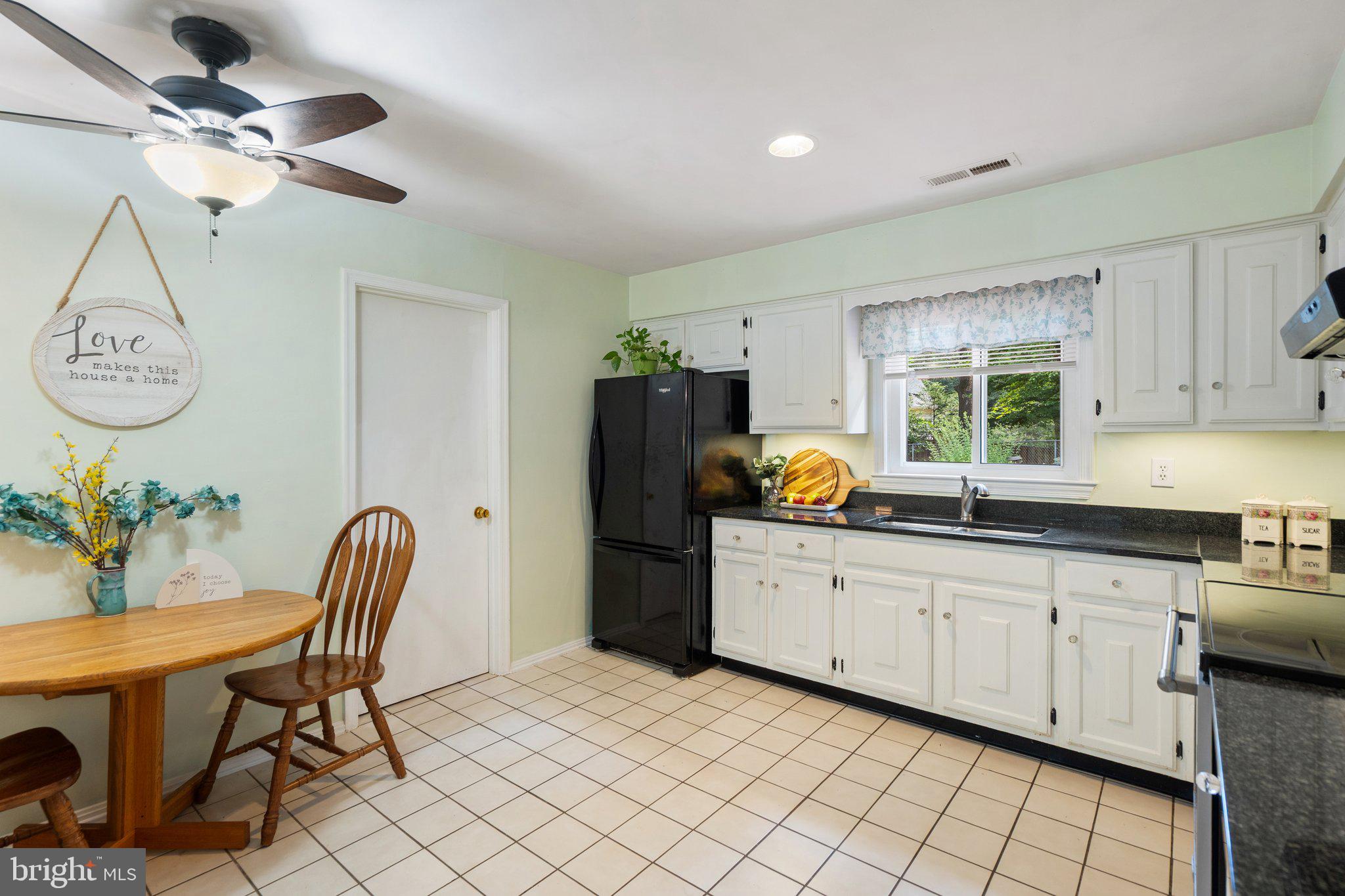 7401 LITTLE COURT