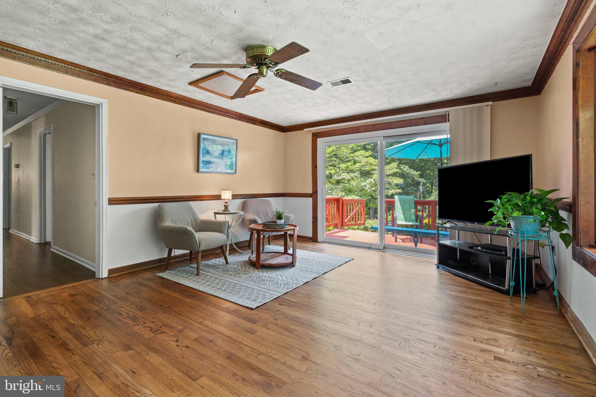 7401 LITTLE COURT