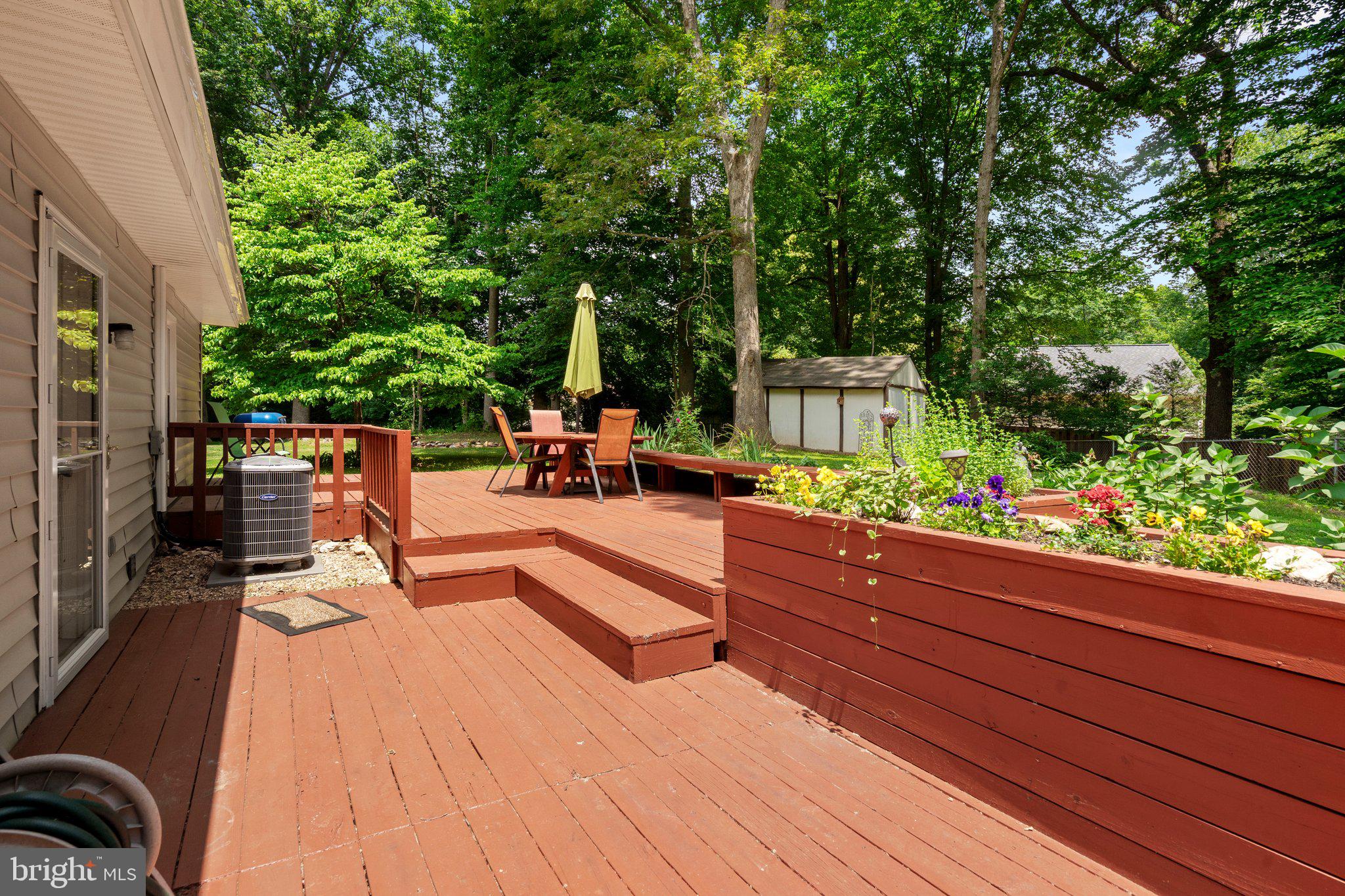 7401 LITTLE COURT