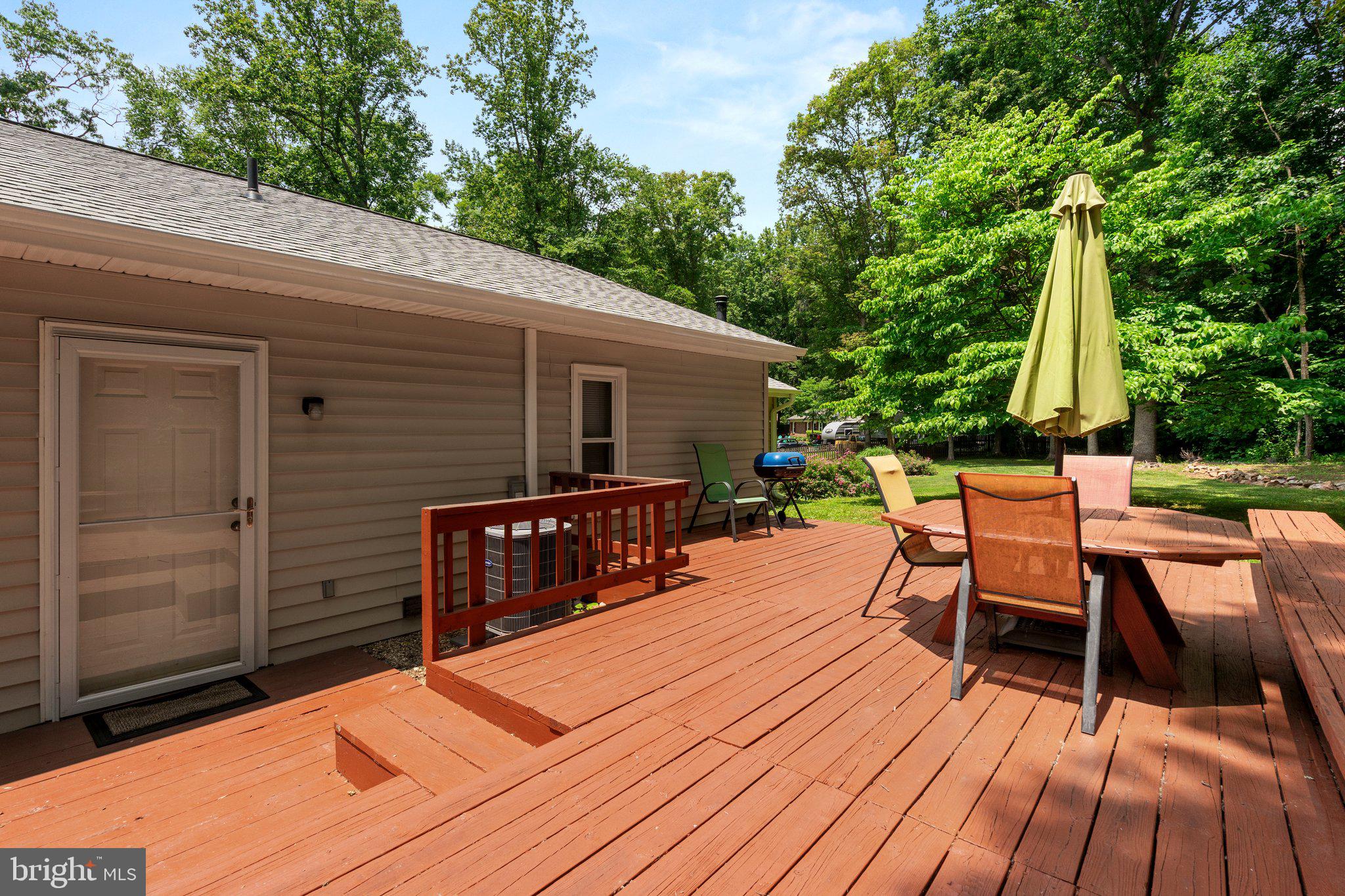 7401 LITTLE COURT