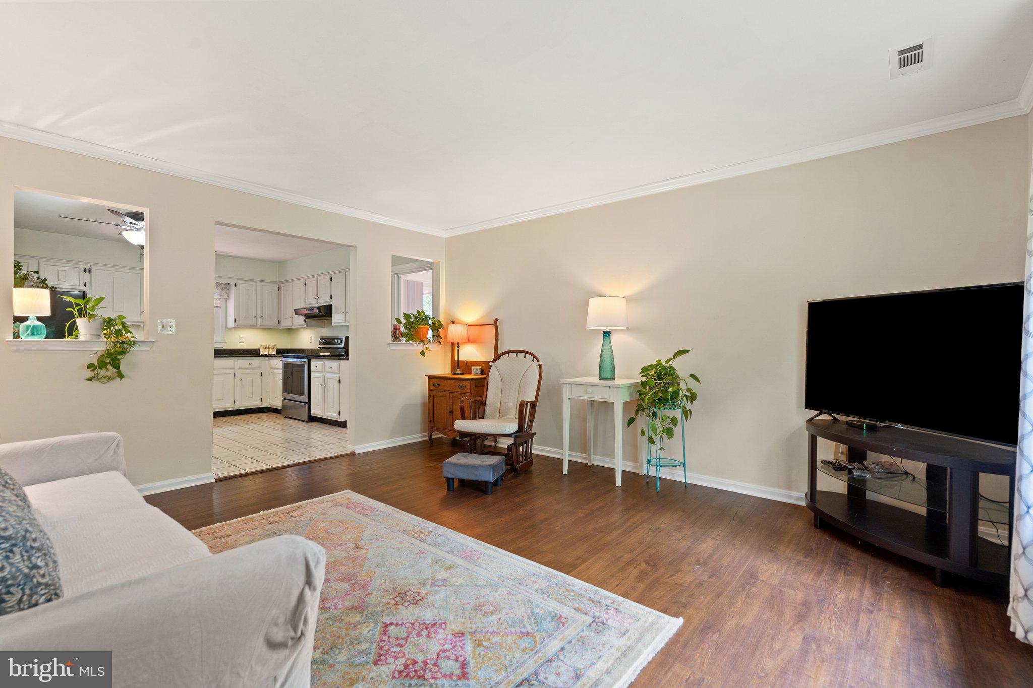 7401 LITTLE COURT