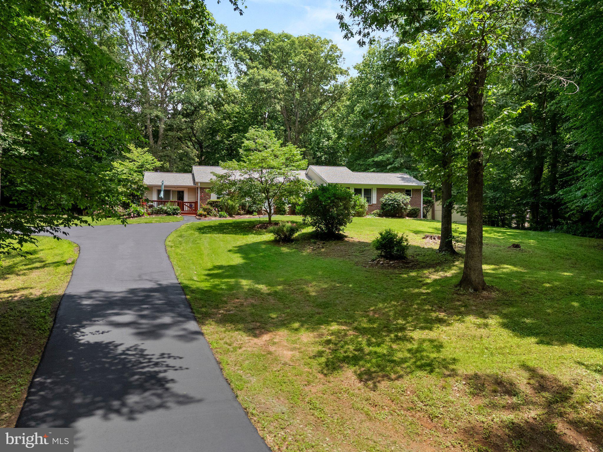 7401 LITTLE COURT