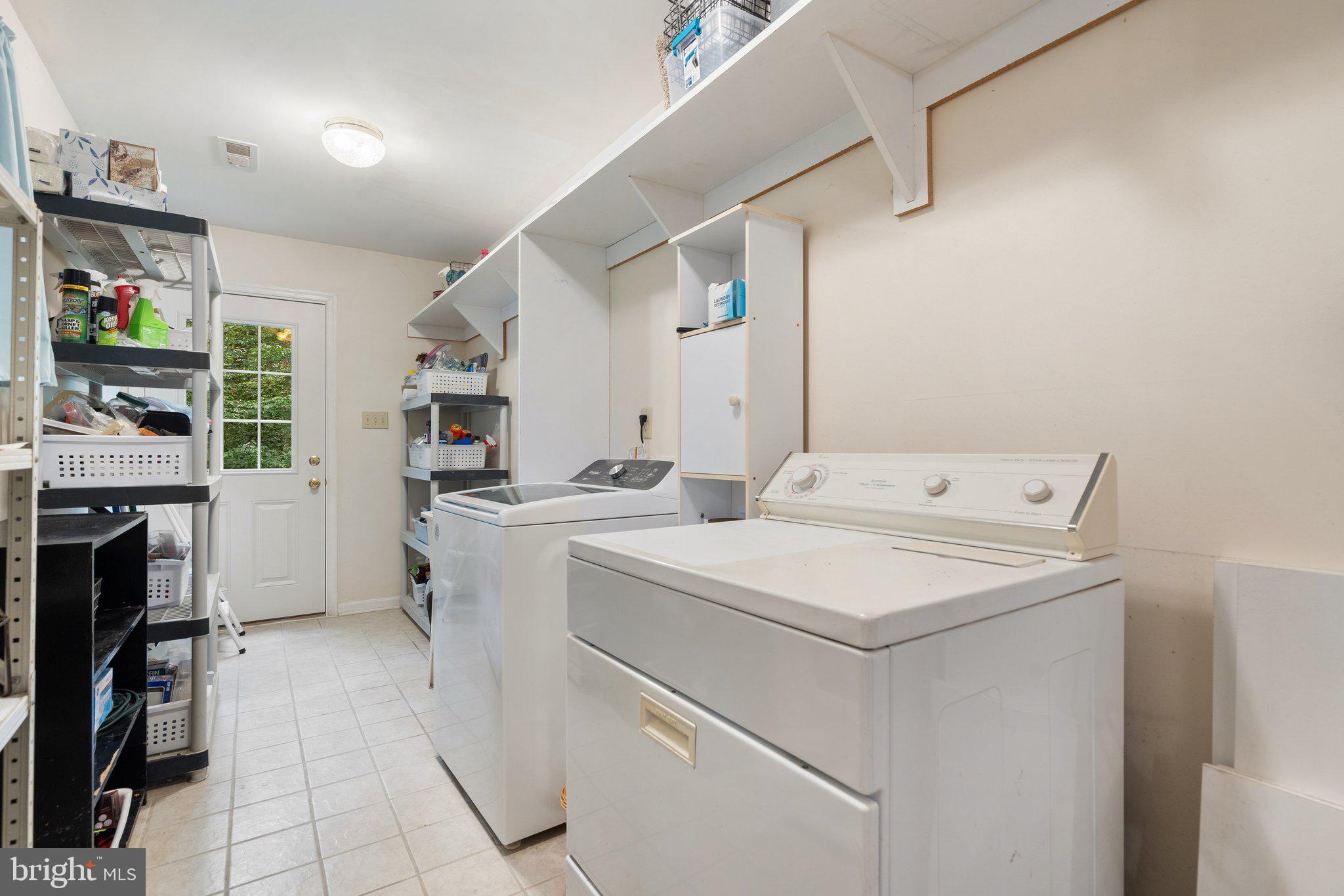 7401 LITTLE COURT