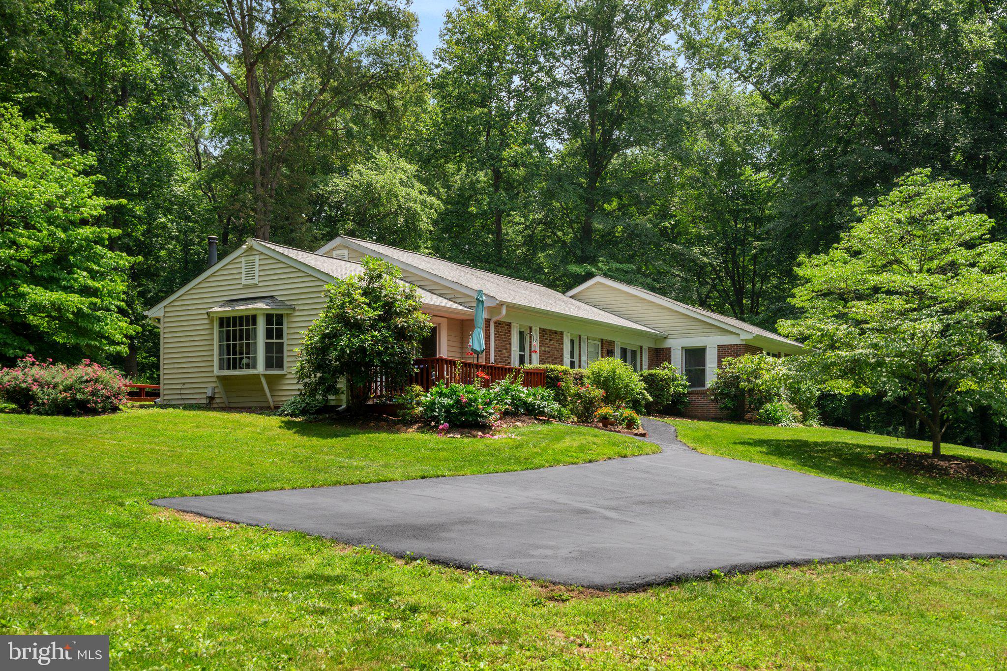 7401 LITTLE COURT