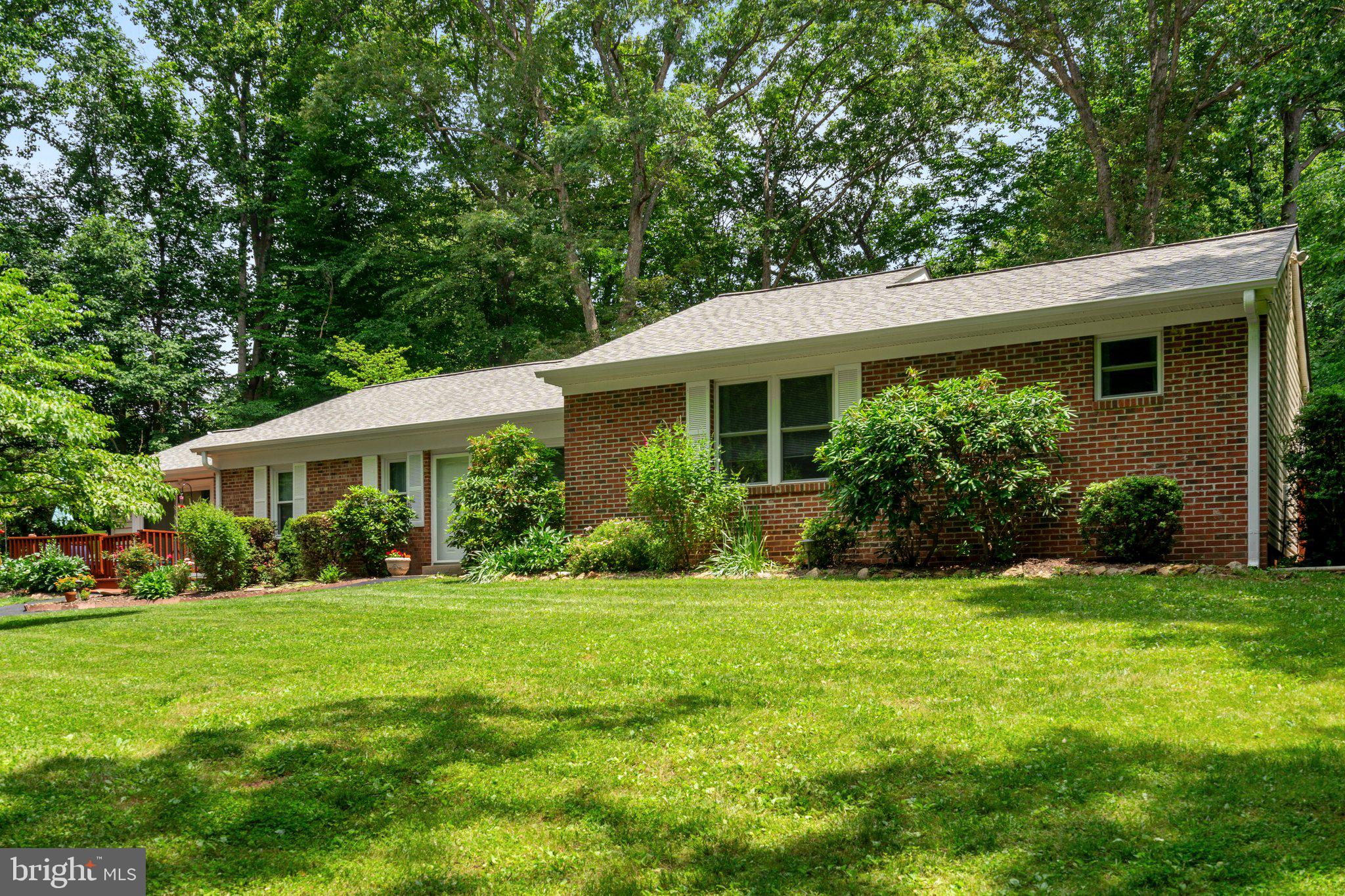 7401 LITTLE COURT