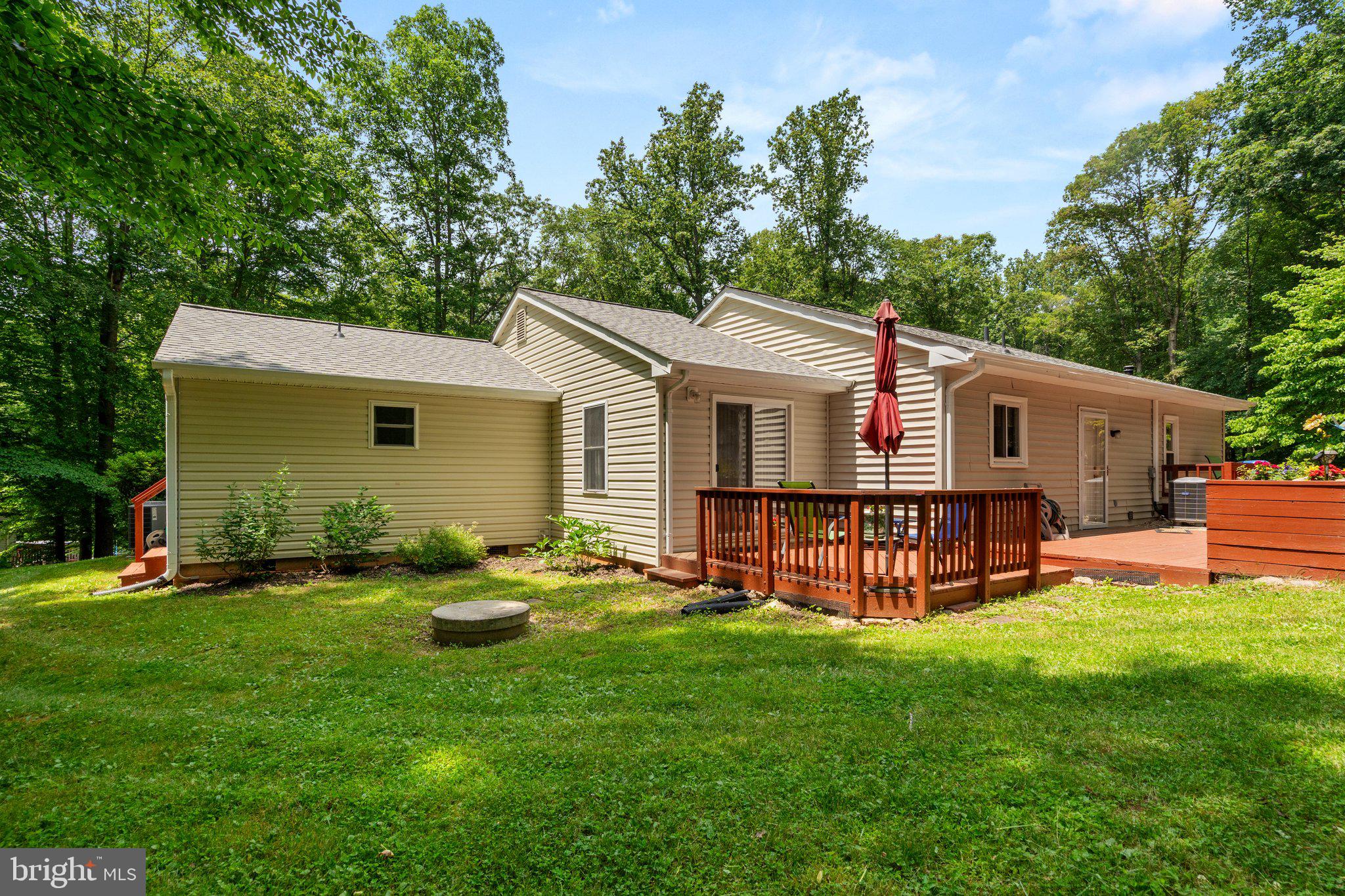 7401 LITTLE COURT