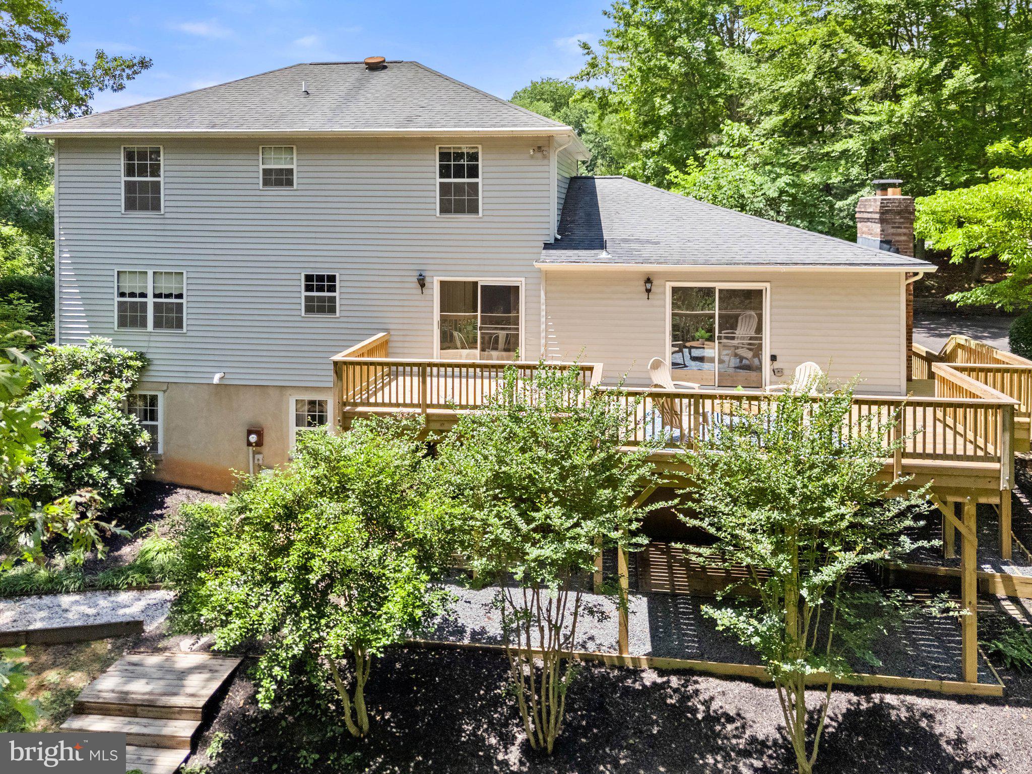 5761 WILSHIRE DRIVE
