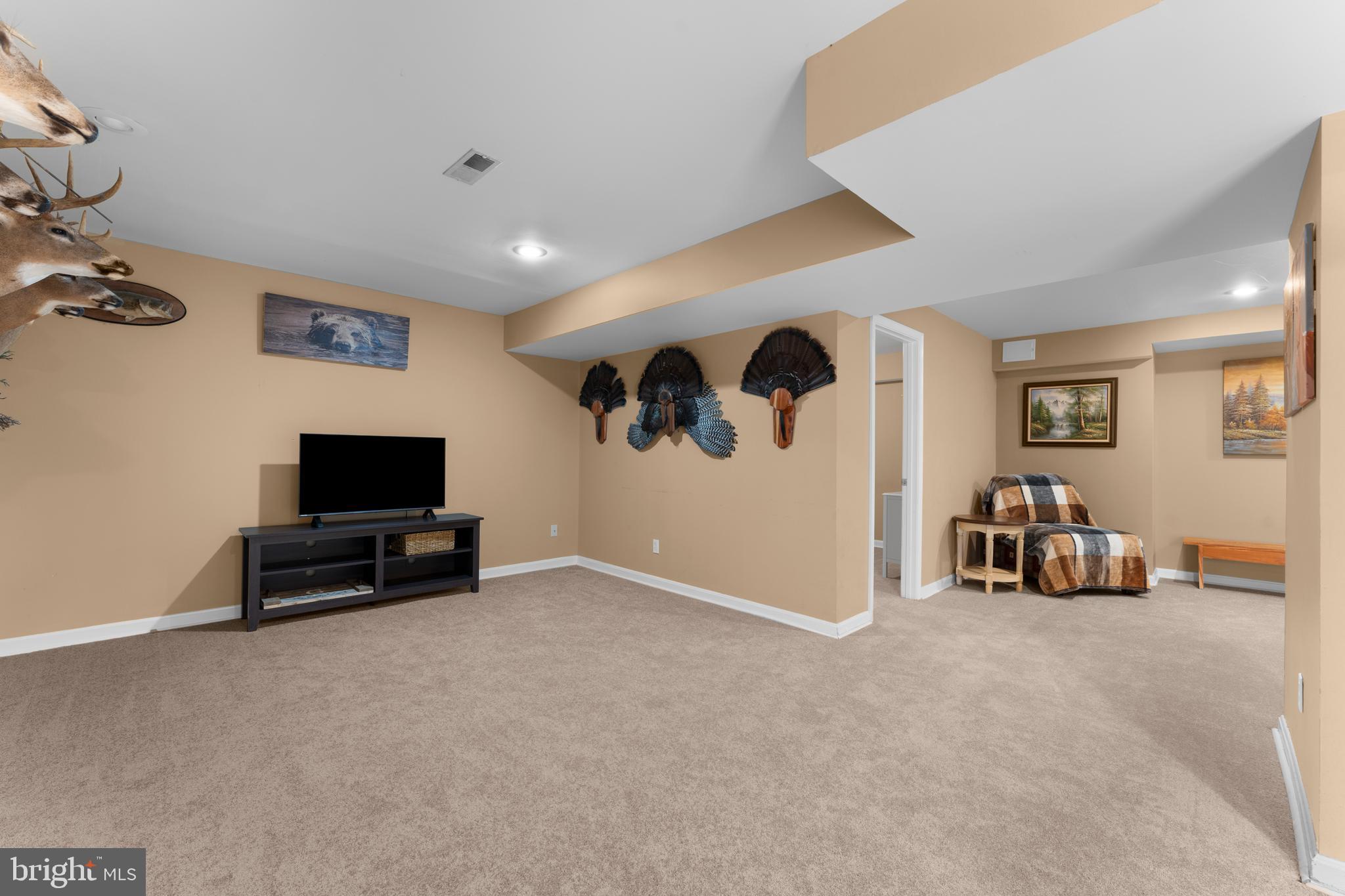 5302 SUMERDUCK ROAD
