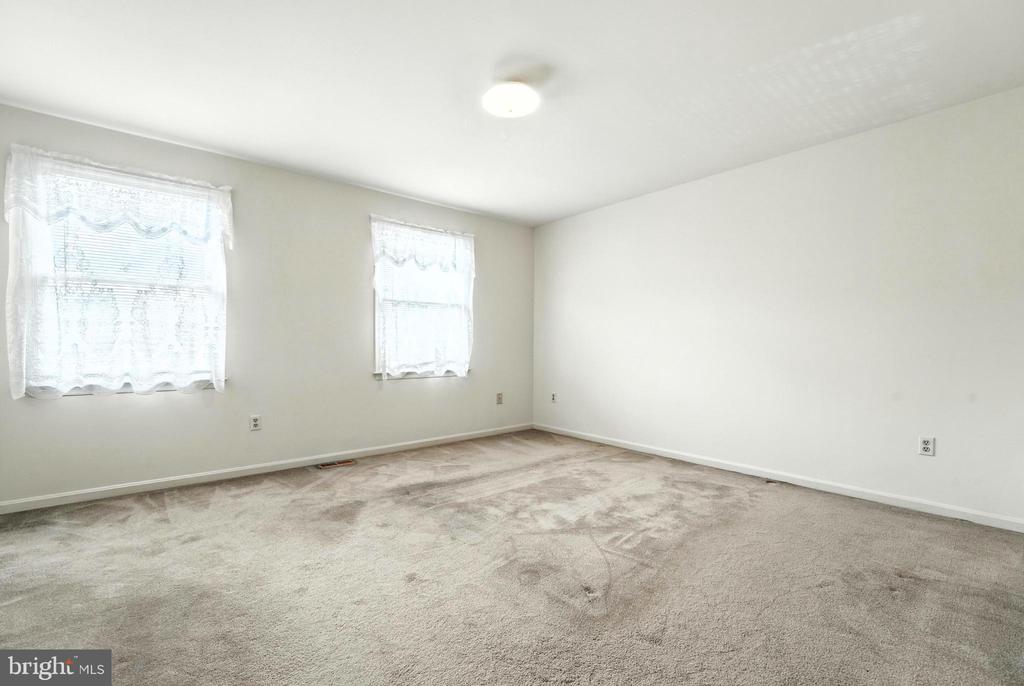 7637 WANKOMA DRIVE