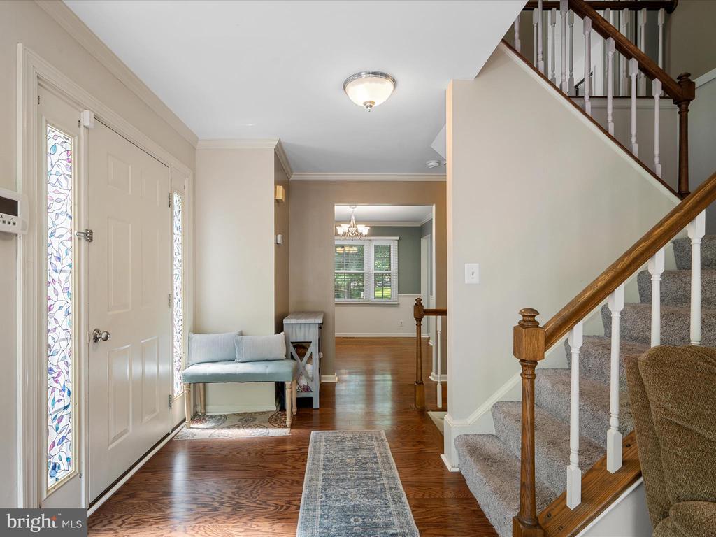 33 PEPPER TREE COURT