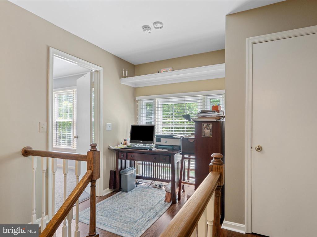 33 PEPPER TREE COURT