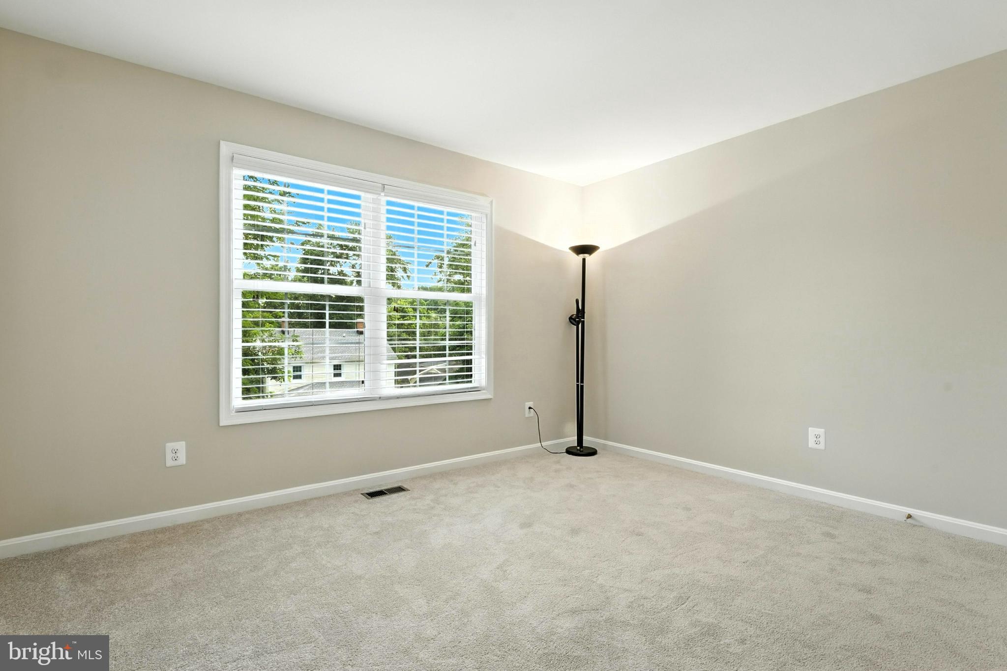 280 ALEXANDRIA PIKE