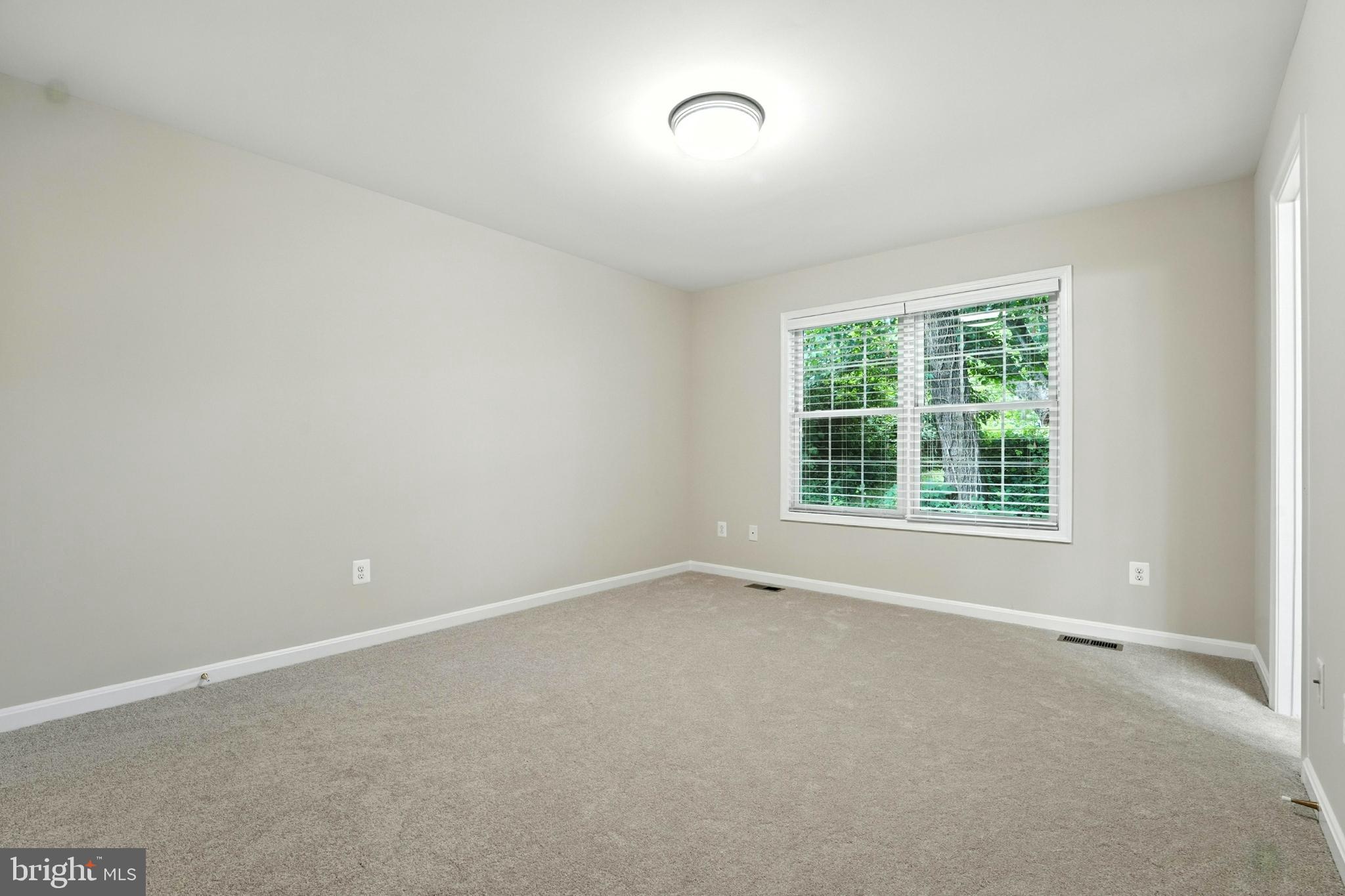 280 ALEXANDRIA PIKE