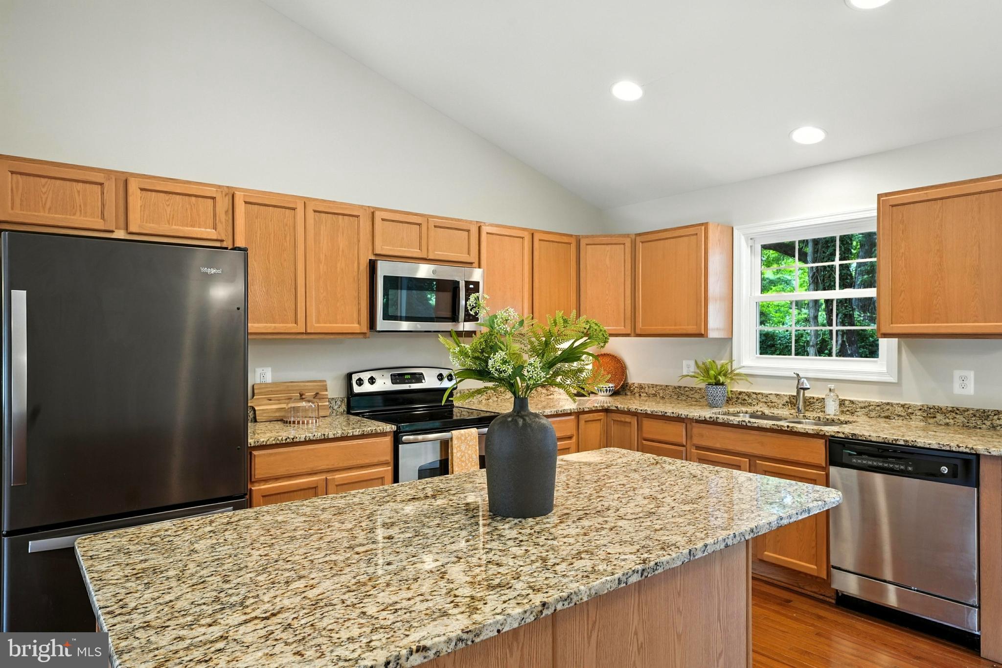 280 ALEXANDRIA PIKE
