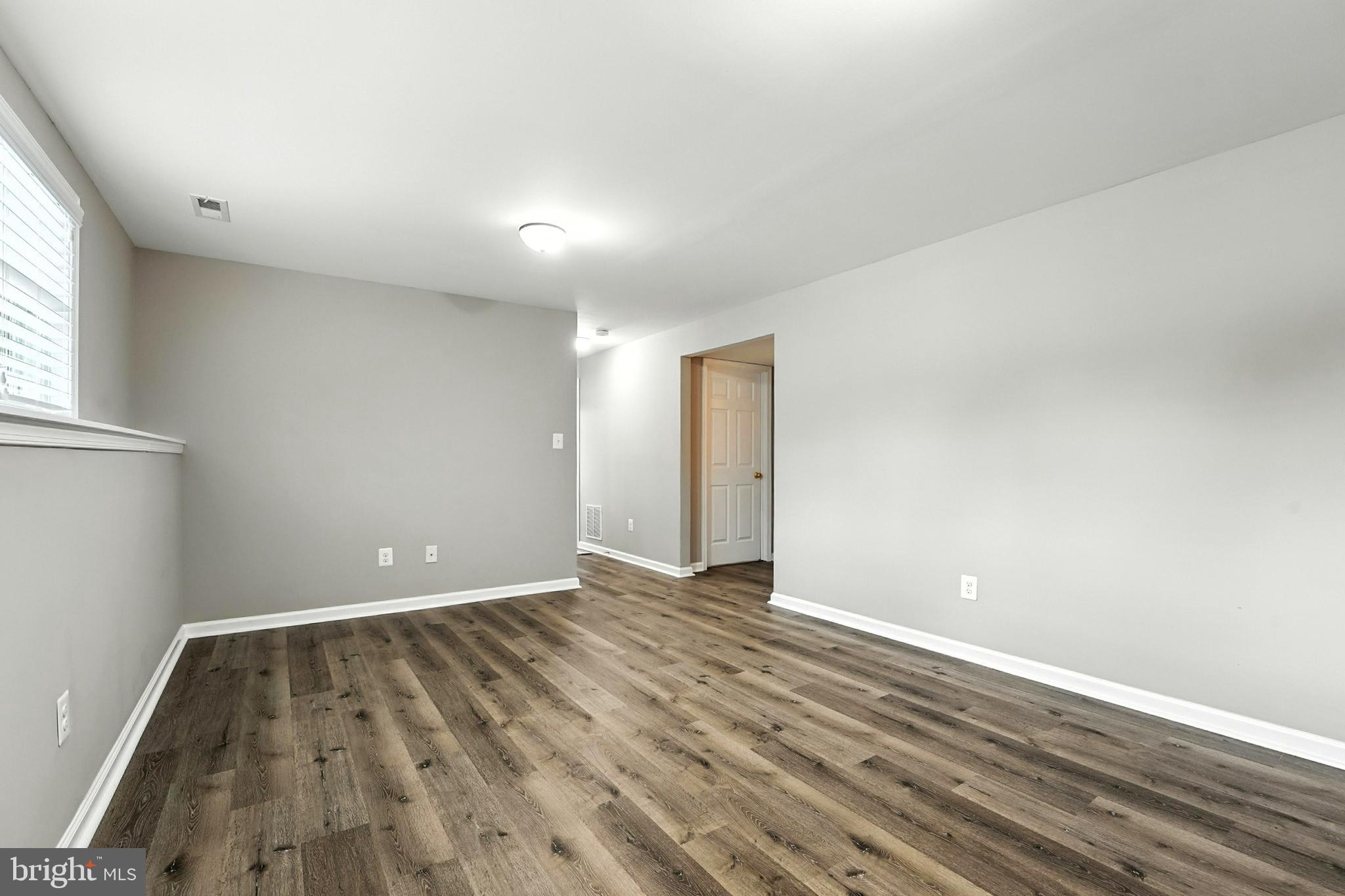 280 ALEXANDRIA PIKE