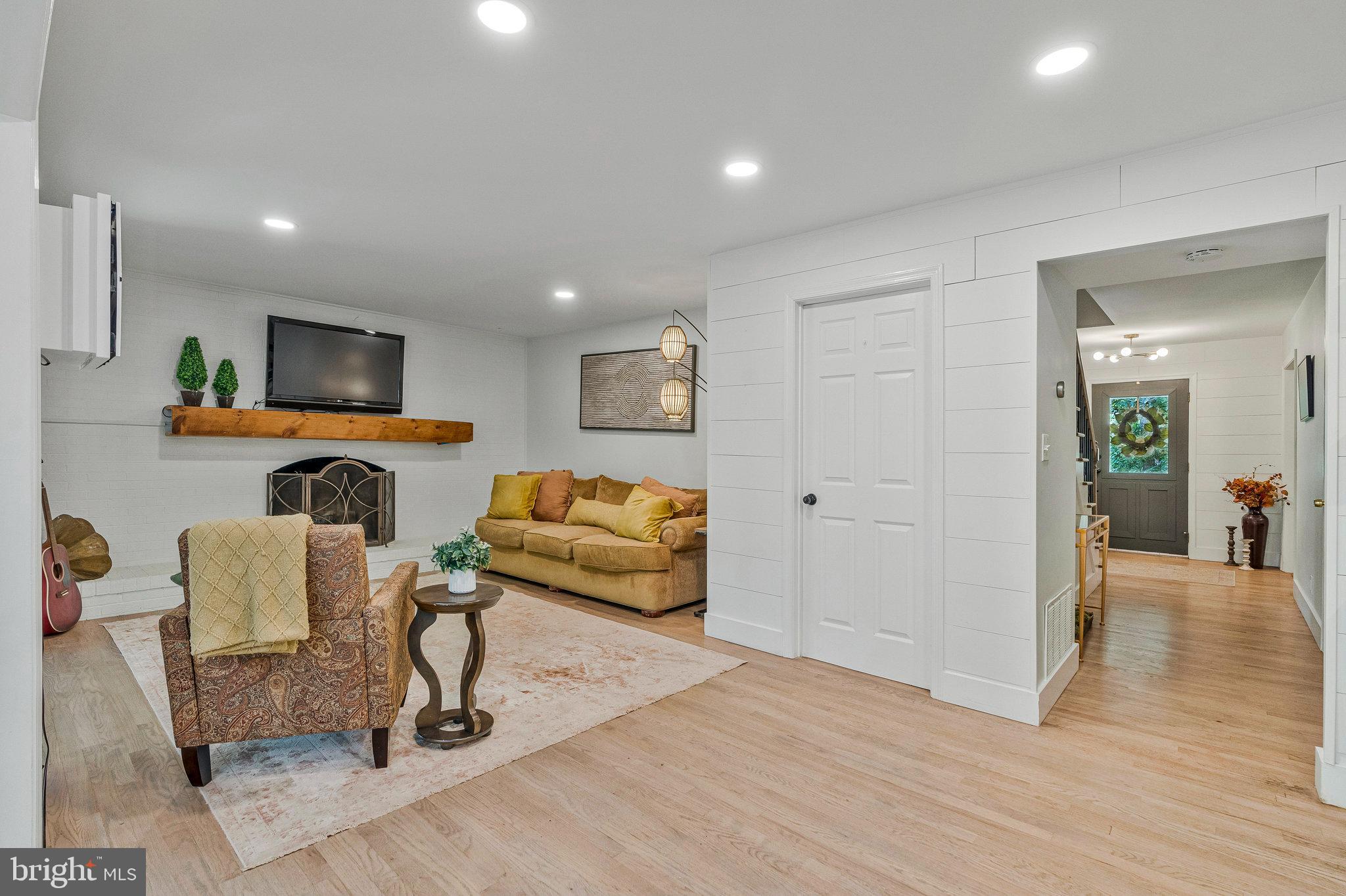 6285 Snowfox Ln