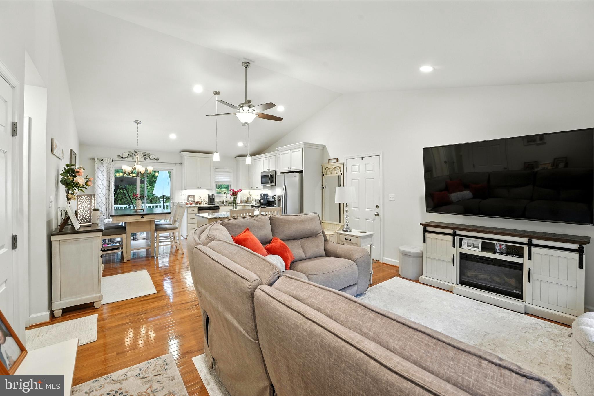 12253 DAVIS ROAD