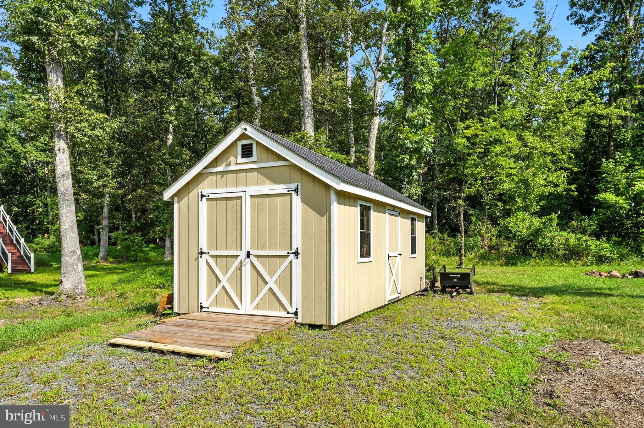 12253 DAVIS ROAD