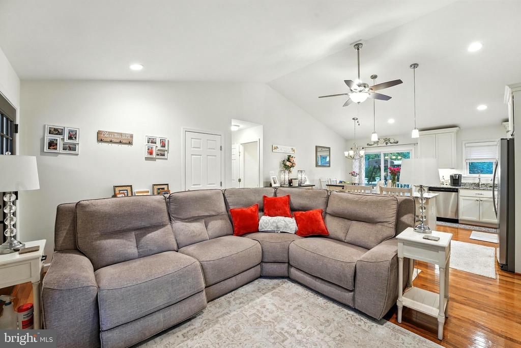 12253 DAVIS ROAD
